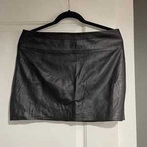 Black 100% leather mini skirt size 10